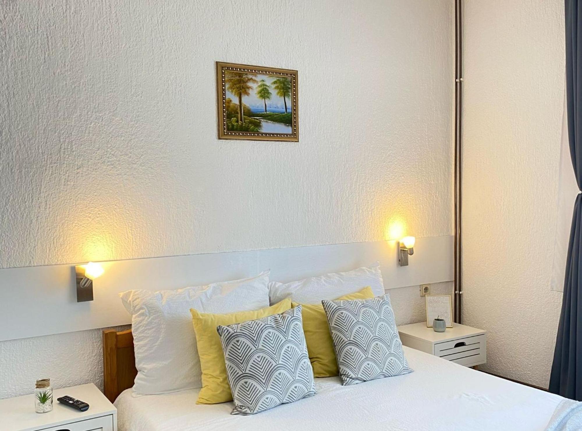 M&N Zafran Hotel Grabovac  Bagian luar foto